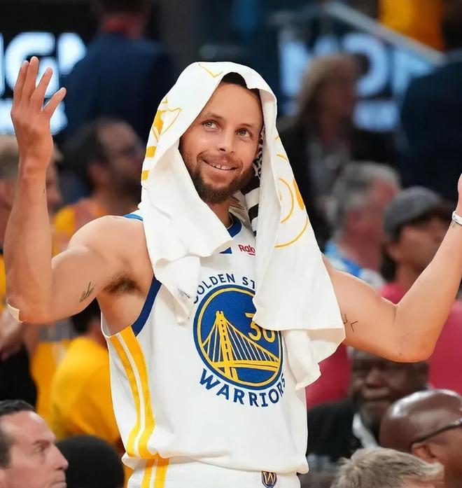 JIUYOU-关于库里迎来七赛季出色发挥，西班牙队观众热烈欢呼！气势如虹延续的信息